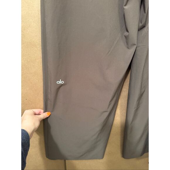 ALO High-Waist Pursuit Trouser- Chocolate Brown - Picture 11 of 12